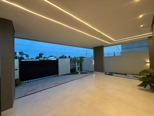 Casa com 385m² 3 quartos e 1 banheiro, à venda, no bairro Loteamento Residencial Santa Cecília em Sinop