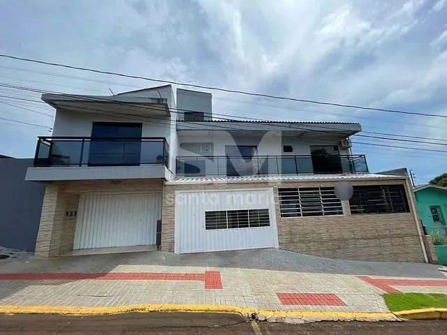 Casa com 390m² 6 quartos e 4 banheiros, à venda, no bairro Presidente Médici em Chapecó