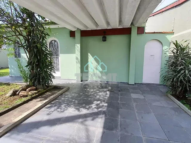 Casa com 375m² 3 quartos e 2 banheiros, à venda, no bairro Flor Do Vale em Tremembé
