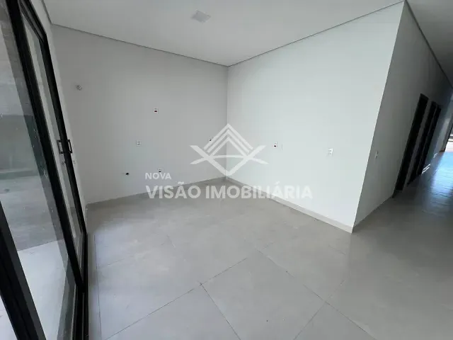 Casa 3 quartos e 2 banheiros, à venda, no bairro Jardim Curitiba em Sinop