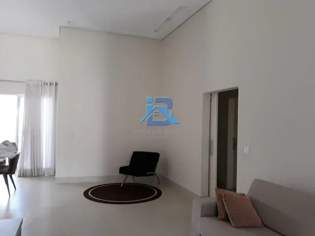 Casa com 450m² 3 quartos e 5 banheiros, à venda, no bairro Residencial Fazenda Serrinha em Itatiba