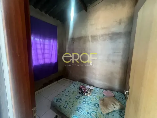 Casa com 10m² 4 quartos e 1 banheiro, à venda, no bairro Jardim Califórnia em Formosa