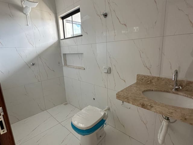 Casa com 150m² 2 quartos e 1 banheiro, à venda, no bairro Jardim Bougainville em Sinop