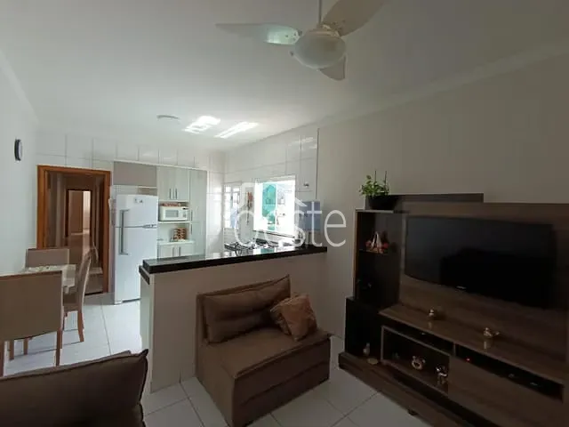 Casa com 125m² 3 quartos e 1 banheiro, à venda, no bairro Vila Mac Knight em Santa Bárbara D'Oeste
