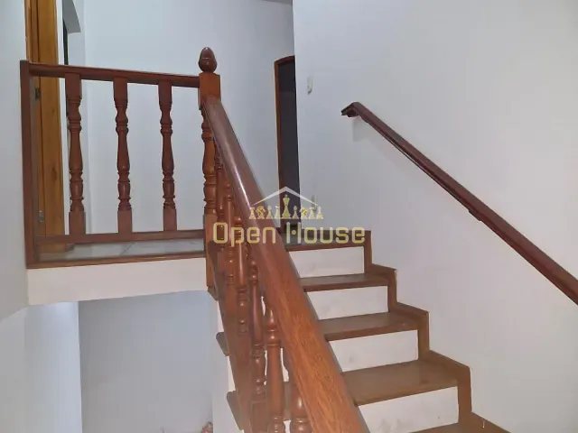 Casa com 284m² 4 quartos e 3 banheiros, à venda, no bairro Sam Remo em Volta Redonda