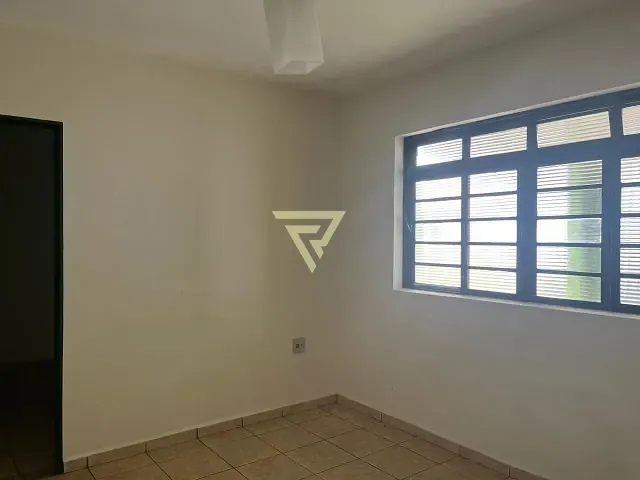 Casa com 187m² 3 quartos e 2 banheiros, à venda, no bairro Jardim José Sampaio Júnior em Ribeirão Preto