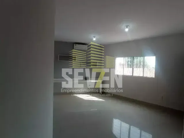 Casa com 240m² 1 quarto e 1 banheiro, para alugar, no bairro Vila Industrial em Bauru