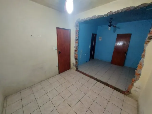 Casa com 360m² 2 quartos e 1 banheiro, à venda, no bairro Três Vendas em Pelotas