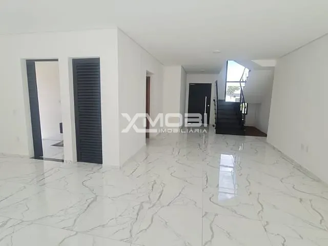 Casa com 300m² 3 quartos e 4 banheiros, à venda, no bairro Jardim Primavera em Itupeva