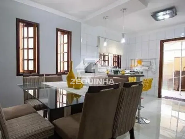 Casa com 125m² 3 quartos e 3 banheiros, à venda, no bairro Bela Vista em Osasco