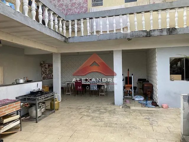 Casa com 331m² 4 quartos e 4 banheiros, à venda, no bairro Vila Guarani em São José dos Campos