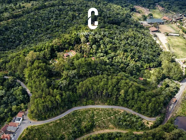 Casa com 64000m² 6 quartos e 6 banheiros, à venda, no bairro Região do Toriba em Campos Do Jordão
