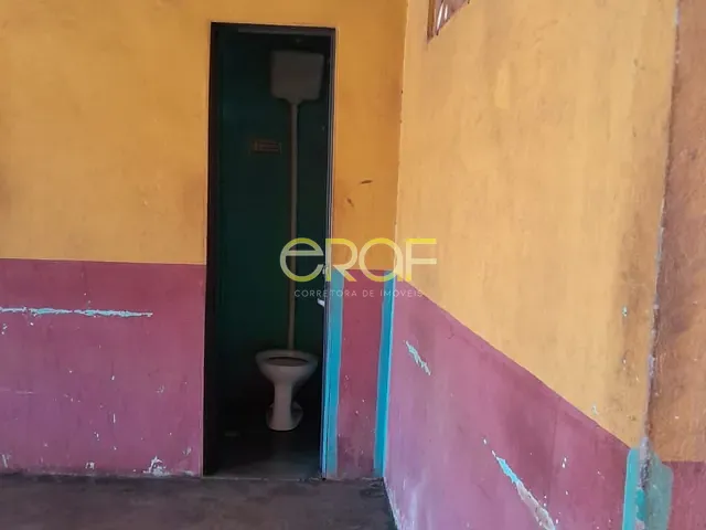 Casa com 480m² 3 quartos e 2 banheiros, à venda, no bairro Setor Nordeste em Formosa