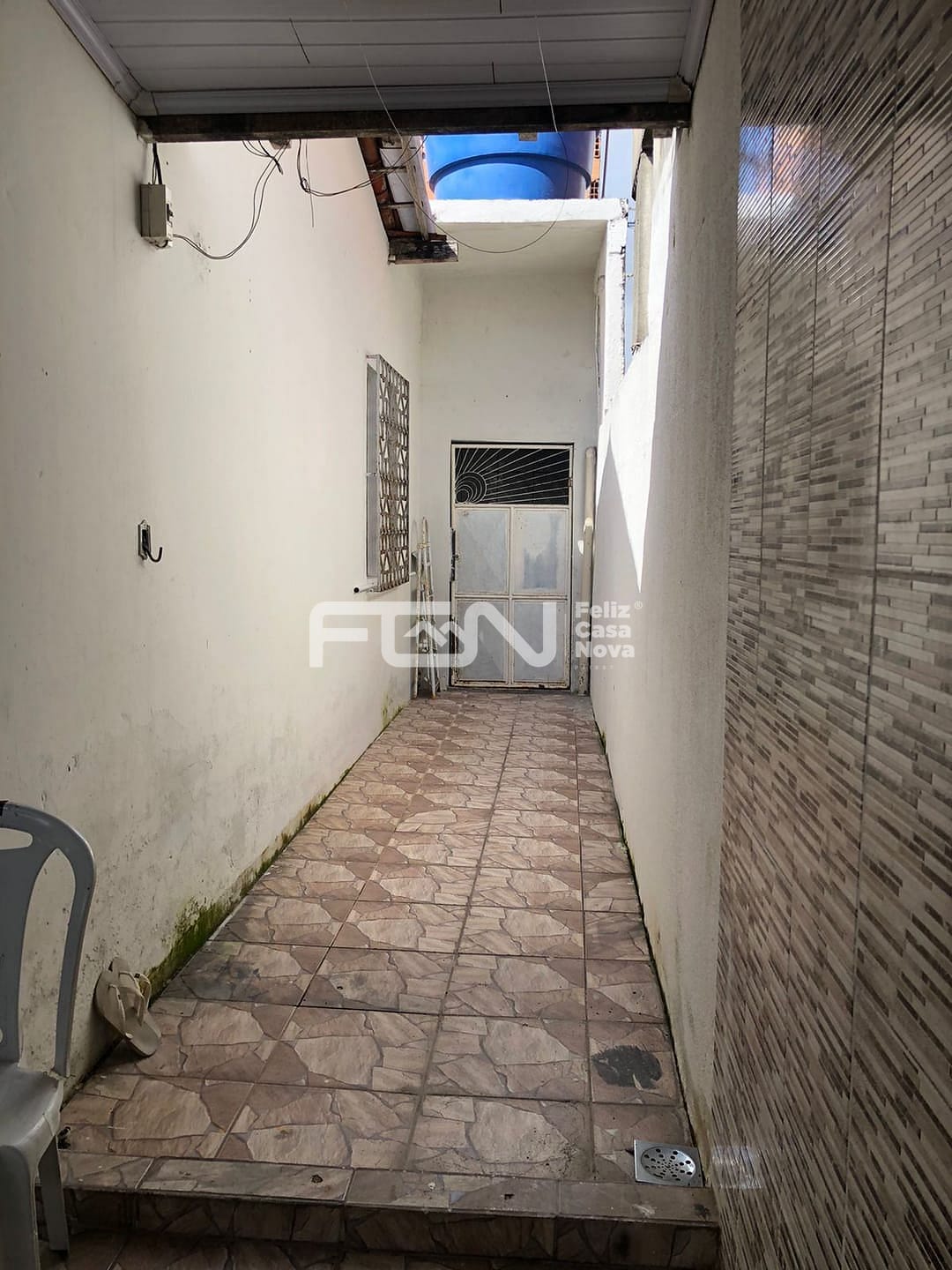 Casa à venda com 4 quartos, 80m² - Foto 11