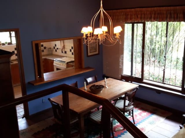 Casa com 3000m², à venda, no bairro Nogueira em Petrópolis