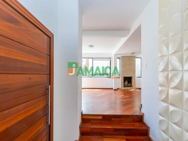 Casa 4 quartos e 4 banheiros, para alugar, no bairro BUTIATUVINHA em Curitiba