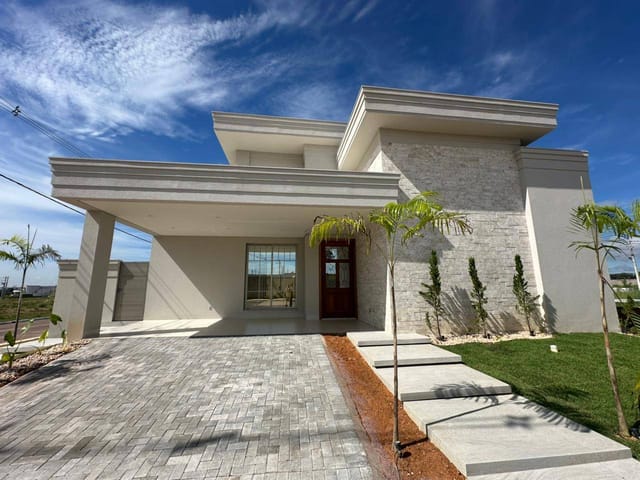 Casa com 376m² 3 quartos e 1 banheiro, à venda, no bairro Aquarela da Mata em Sinop