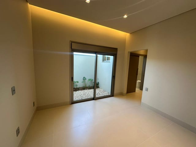 Casa com 376m² 3 quartos e 1 banheiro, à venda, no bairro Aquarela da Mata em Sinop