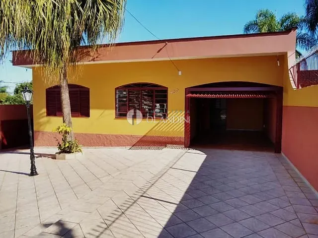 Casa com 300m² 2 quartos e 1 banheiro, à venda, no bairro Jardim Ricardo Duzzi em Artur Nogueira