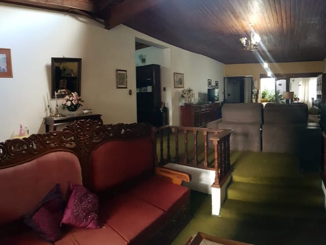 Casa com 2000m² 7 quartos e 5 banheiros, à venda, no bairro Campo Alegre em Pindamonhangaba