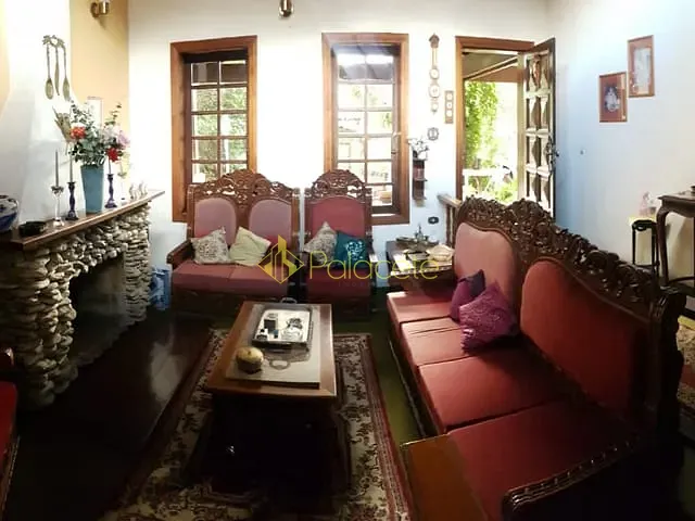 Casa com 2000m² 7 quartos e 5 banheiros, à venda, no bairro Campo Alegre em Pindamonhangaba