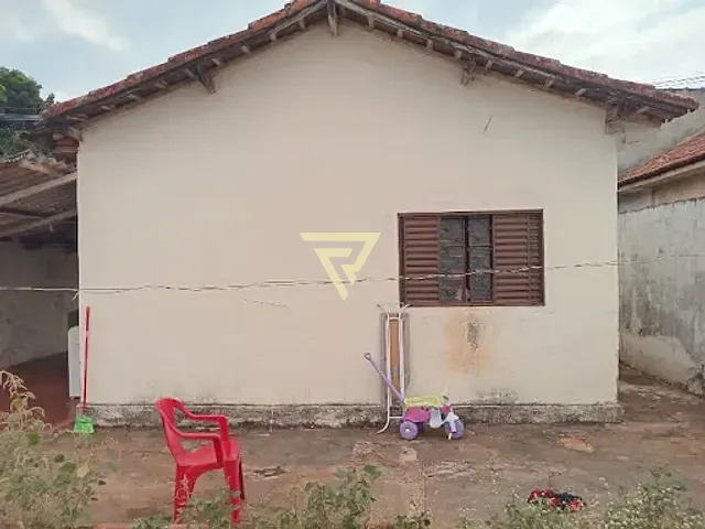 Casa com 200m² 2 quartos e 1 banheiro, à venda, no bairro Quintino Facci II em Ribeirão Preto
