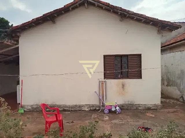 Casa com 200m² 2 quartos e 1 banheiro, à venda, no bairro Quintino Facci II em Ribeirão Preto