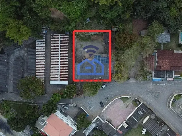 Casa com 1035m² 4 quartos e 2 banheiros, à venda, no bairro Prainha em Caraguatatuba