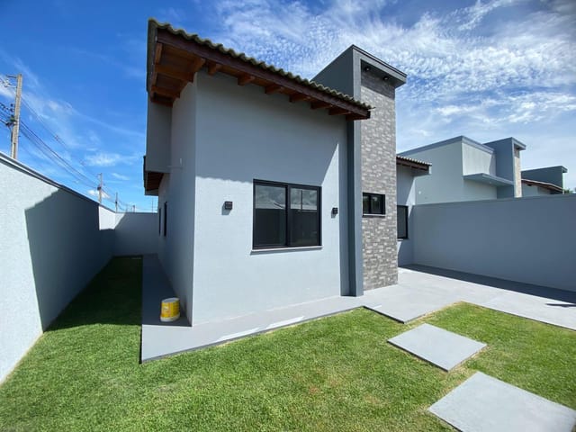 Casa com 150m² 3 quartos e 1 banheiro, à venda, no bairro Jardim Dubai em Sinop