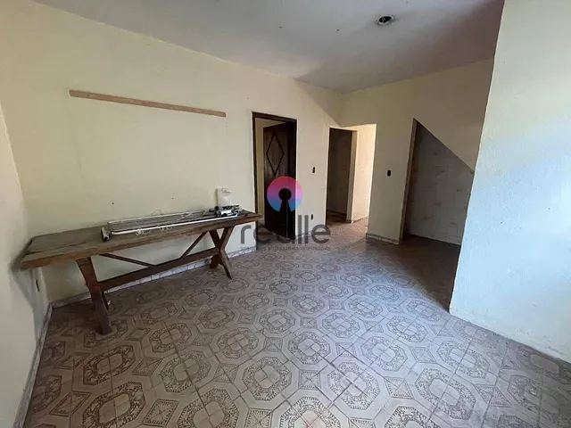 Casa 2 quartos e 1 banheiro, para alugar, no bairro Jardim Alvorada em Belo Horizonte