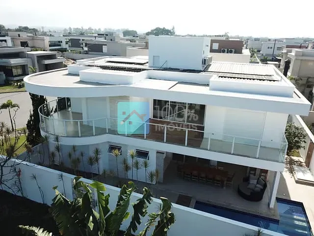 Casa com 450m² 4 quartos e 5 banheiros, à venda, no bairro Jardim do Golfe em São José dos Campos