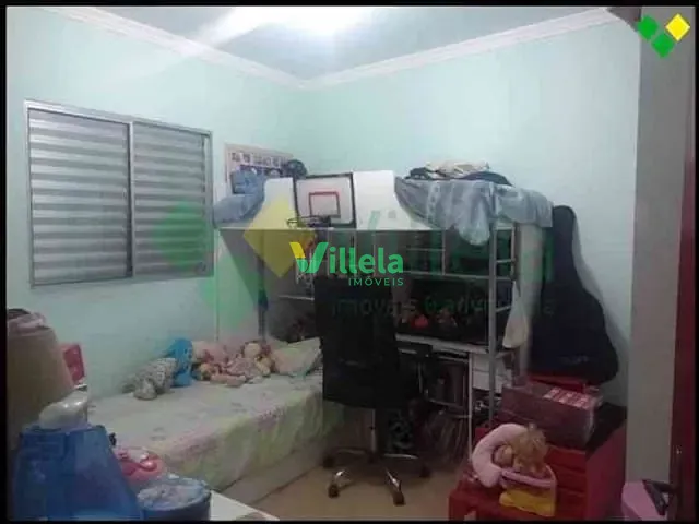 Casa com 125m² 2 quartos e 1 banheiro, à venda, no bairro O Pequeno Coração em Itaquaquecetuba