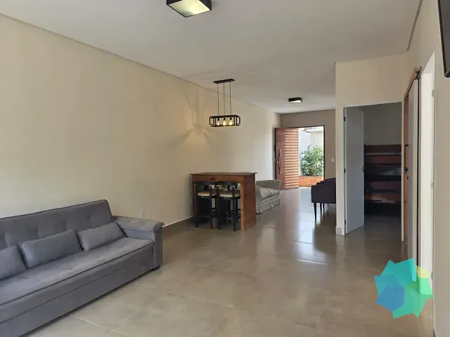 Casa com 300m² 2 quartos e 3 banheiros, à venda ou para alugar, no bairro Jardim Taquaral em Salto