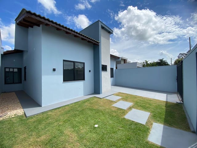 Casa com 150m² 3 quartos e 1 banheiro, à venda, no bairro Jardim Dubai em Sinop