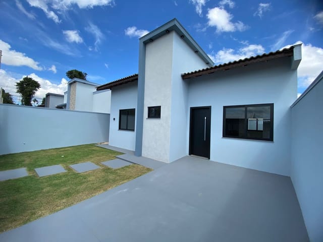 Casa com 150m² 3 quartos e 1 banheiro, à venda, no bairro Jardim Dubai em Sinop