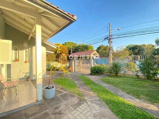 Casa com 250m² 3 quartos e 2 banheiros, à venda, no bairro Guarani em Novo Hamburgo
