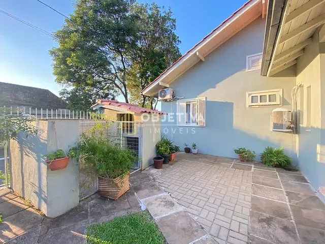 Casa com 250m² 3 quartos e 2 banheiros, à venda, no bairro Guarani em Novo Hamburgo