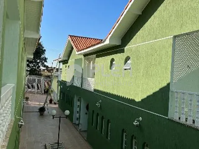 Casa 3 quartos e 5 banheiros, para alugar, no bairro Vila Santos em São Paulo