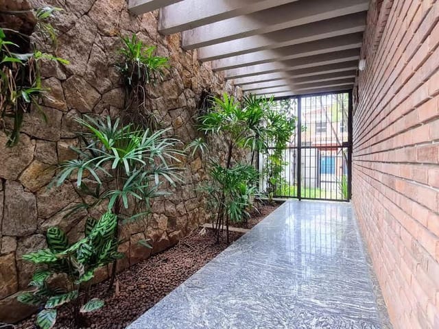 Foto do Casa - Casa comercial  para locação, São Francisco, Niterói, RJ | SelfSpin