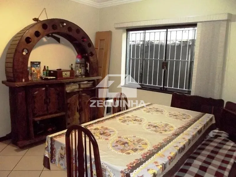Casa, 4 quartos, 250 m² - Foto 17