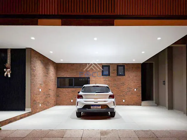 Casa com 349m² 4 quartos e 6 banheiros, à venda, no bairro Jardim Celeste em Jundiaí