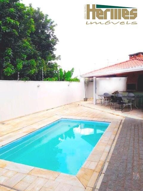 Casa, 3 quartos, 298 m² - Foto 3