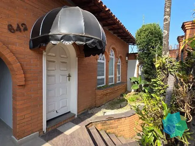 Casa com 252m² 2 quartos e 2 banheiros, à venda, no bairro Vila Teixeira em Salto