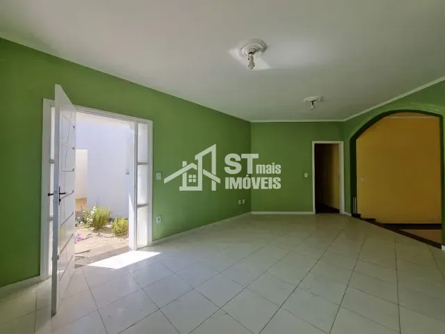 Casa com 310m² 3 quartos e 1 banheiro, à venda, no bairro Jardim Europa em Andradas