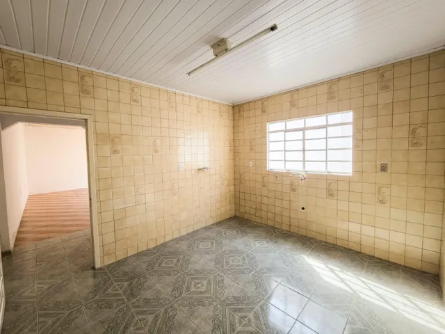 Casa com 264m² 3 quartos e 2 banheiros, à venda, no bairro Centro em Pelotas