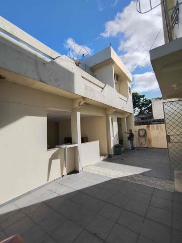 Casa com 500m² 9 quartos e 4 banheiros, à venda, no bairro Centro em Campos dos Goytacazes