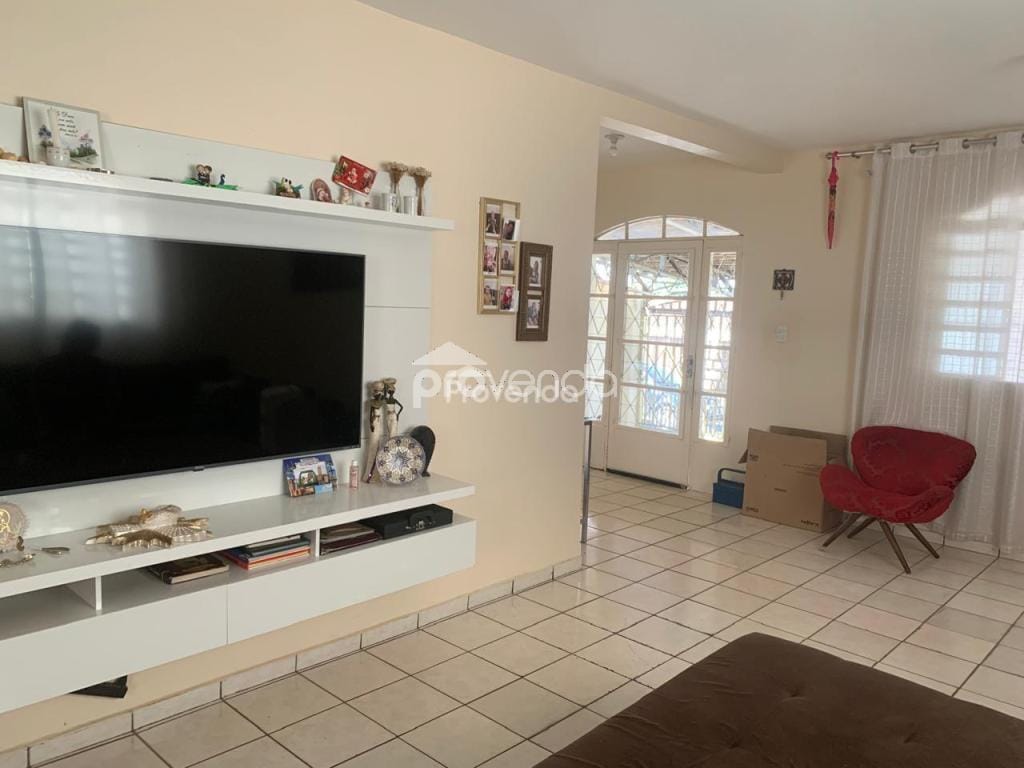 Casa, 3 quartos, 389 m² - Foto 1