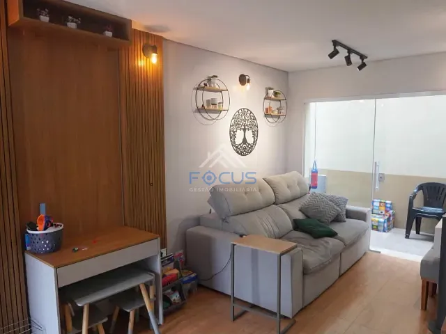 Casa 3 quartos e 3 banheiros, à venda, no bairro Parque Fernão Dias em Santana de Parnaíba
