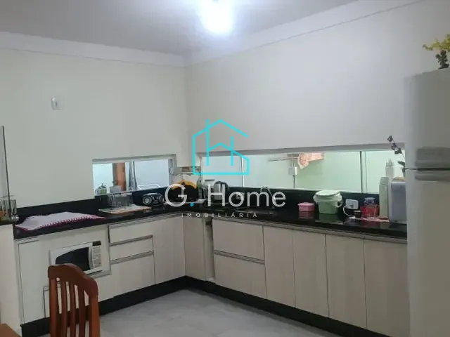 Casa com 180m² 3 quartos e 2 banheiros, à venda, no bairro Jardim Vale Verde em Londrina