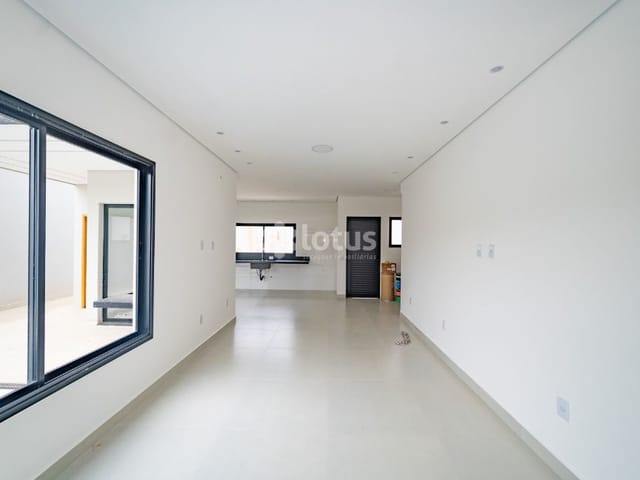 Casa com 167m² 3 quartos e 3 banheiros, à venda, no bairro Portais (Polvilho) em Cajamar